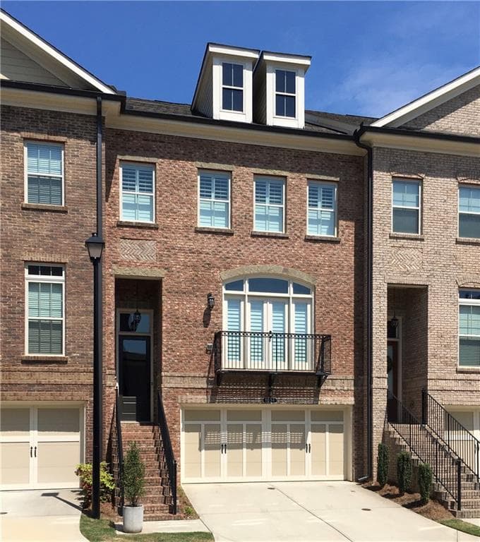4 bedroom, 4 bathroom, 2,363 sq ft townhouse sold at 1034 Township Square, Alpharetta, GA 30022
