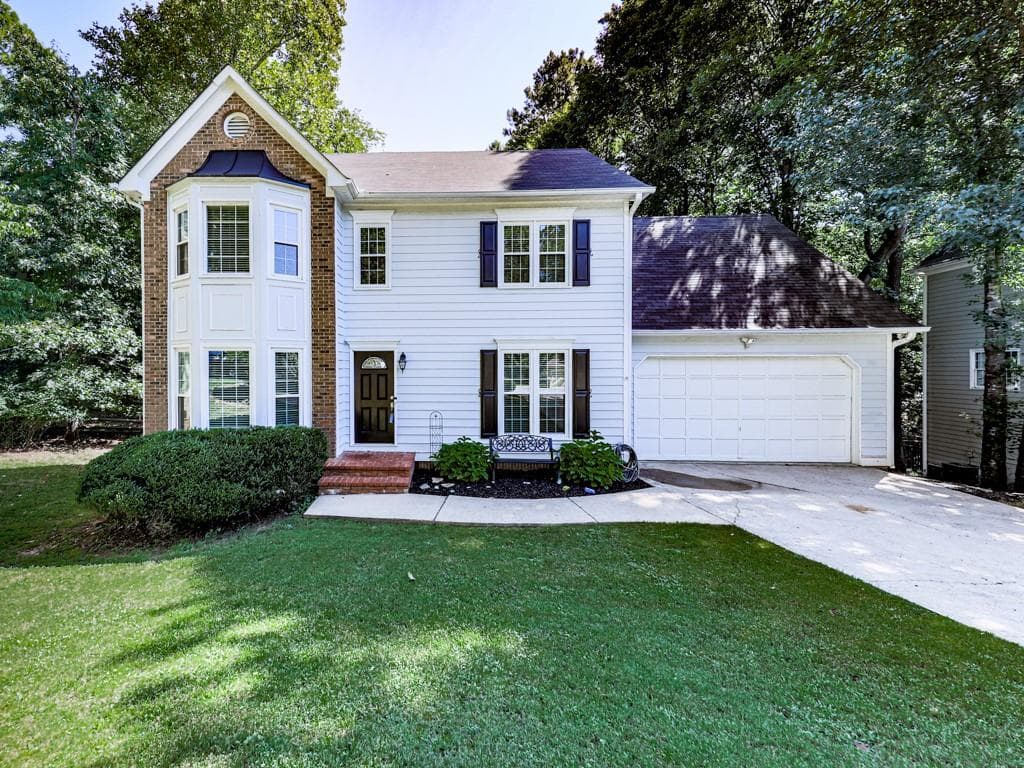 5 bedroom, 4 bathroom, 2,952 sq ft single family residence sold at 724 Players Court, Woodstock, GA 30189