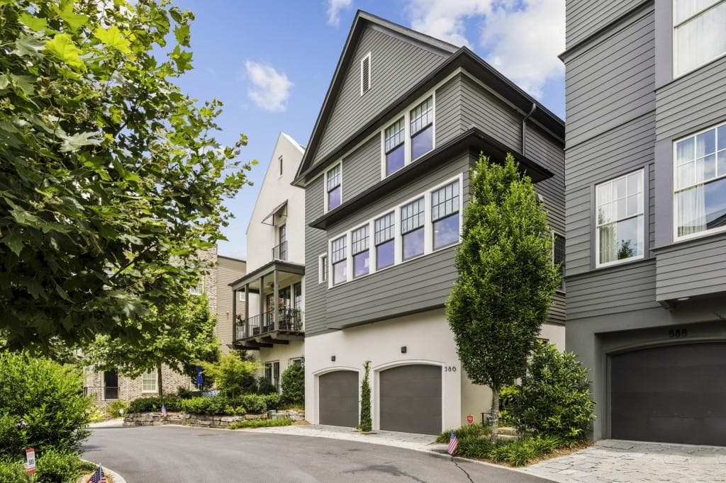 3 bedroom, 3 bathroom, 3,031 sq ft single family residence sold at 586 Bismark Road, Atlanta, GA 30324
