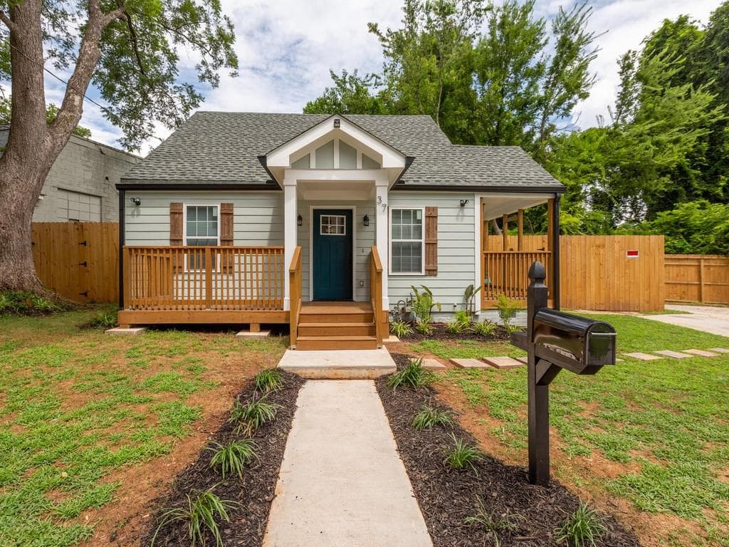 3 bedroom, 2 bathroom, 1,243 sq ft single family residence sold at 37 Lethea Street, Atlanta, GA 30315