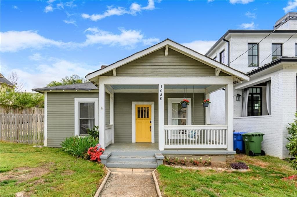 2 bedroom, 1 bathroom, 1,140 sq ft single family residence sold at 1050 Boulevard Drive, Atlanta, GA 30317