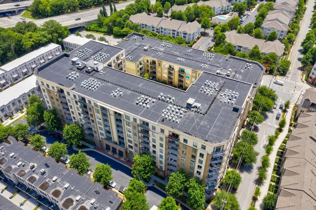 1 bedroom, 2 bathroom, 855 sq ft condominium sold at 711 Cosmopolitan Drive 429, Atlanta, GA 30324