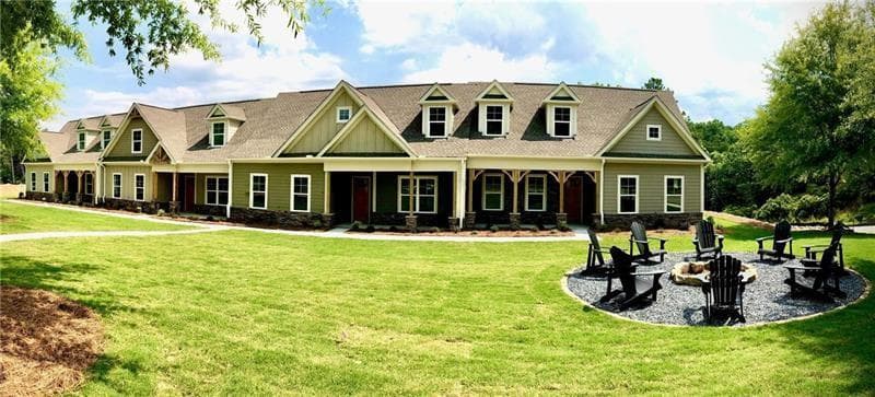 3 bedroom, 3 bathroom townhouse sold at 114 Arrowridge, Waleska, GA 30183
