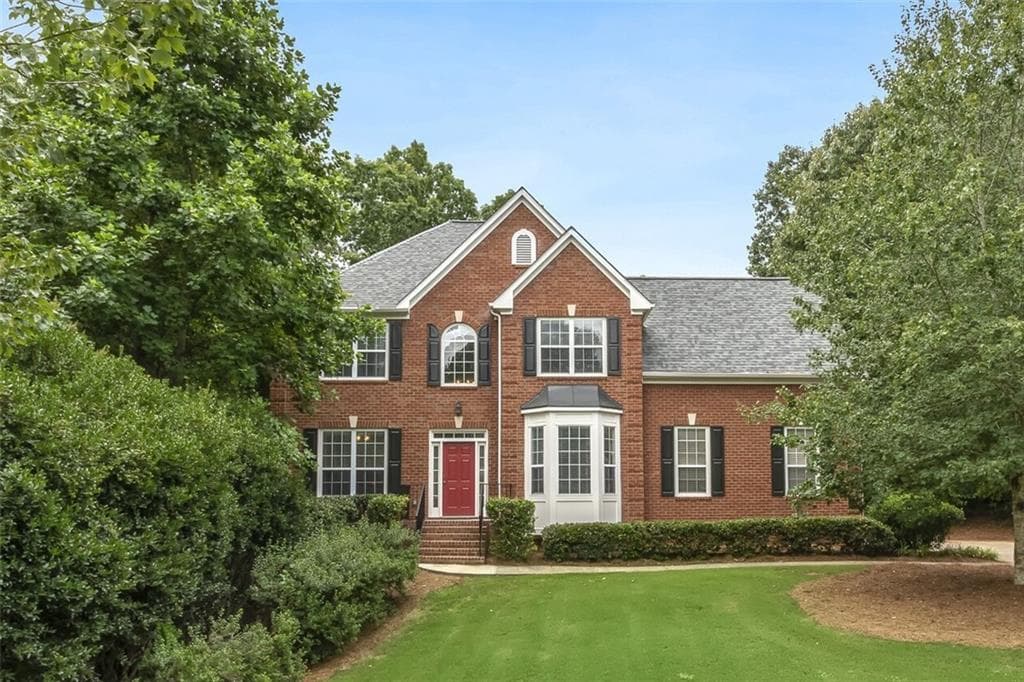 4 bedroom, 3 bathroom, 2,650 sq ft single family residence sold at 815 Greenpoint Drive, Milton, GA 30004