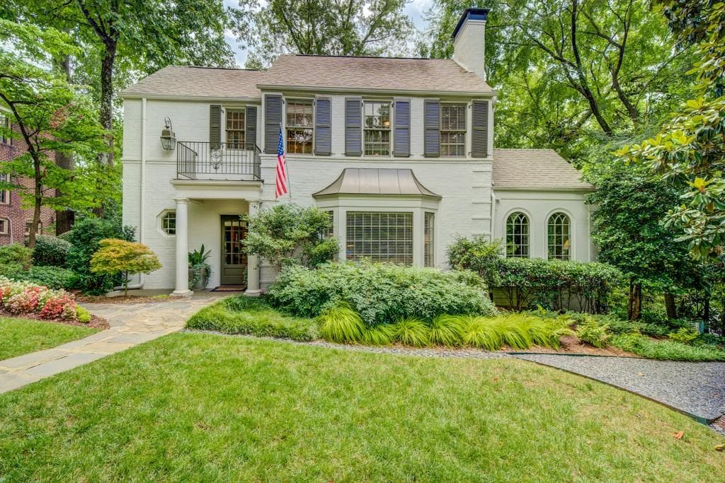 4 bedroom, 5 bathroom, 3,000 sq ft single family residence sold at 100 26th Street, Atlanta, GA 30309