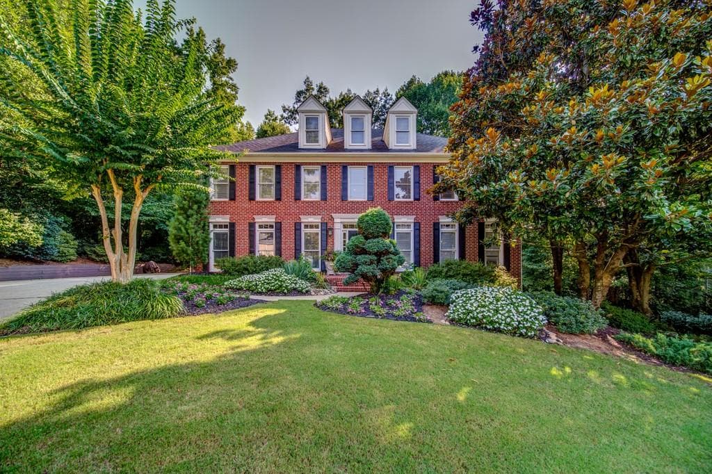 5 bedroom, 4 bathroom, 5,216 sq ft single family residence sold at 607 Wyndham Court, Canton, GA 30115