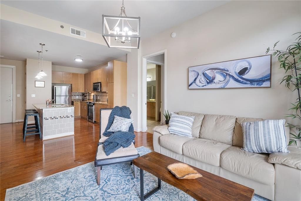 2 bedroom, 2 bathroom, 1,082 sq ft condominium sold at 711 Cosmopolitan Drive 219, Atlanta, GA 30324
