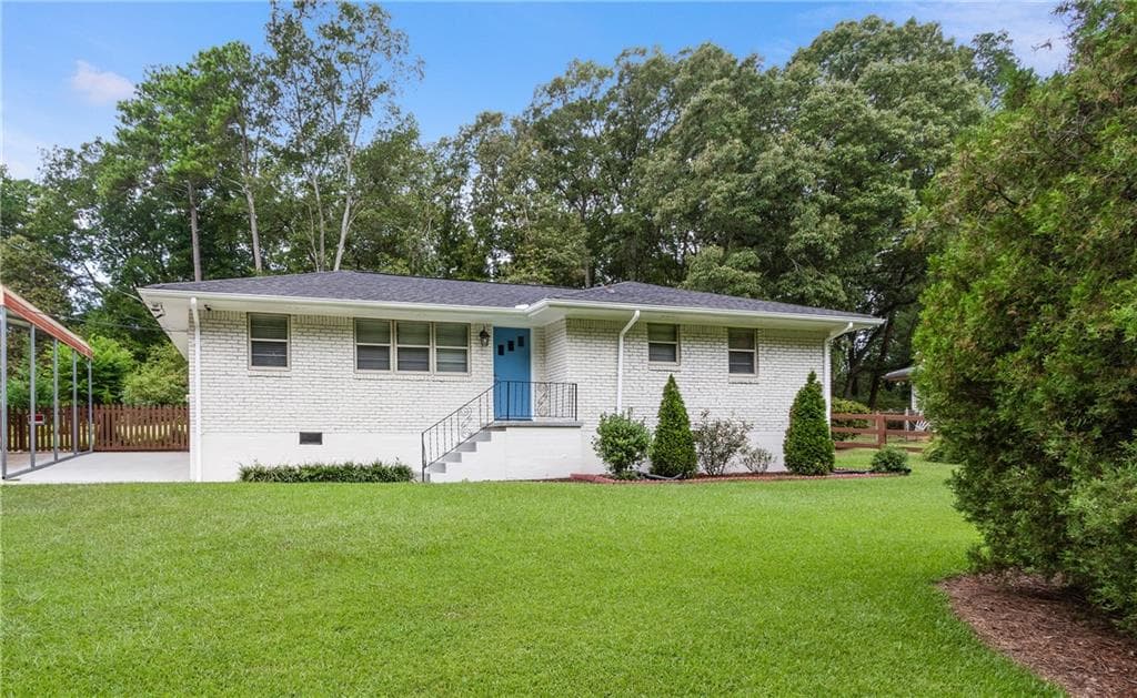 3 bedroom, 1 bathroom single family residence sold at 6240 Godfrey Drive, Mableton, GA 30126