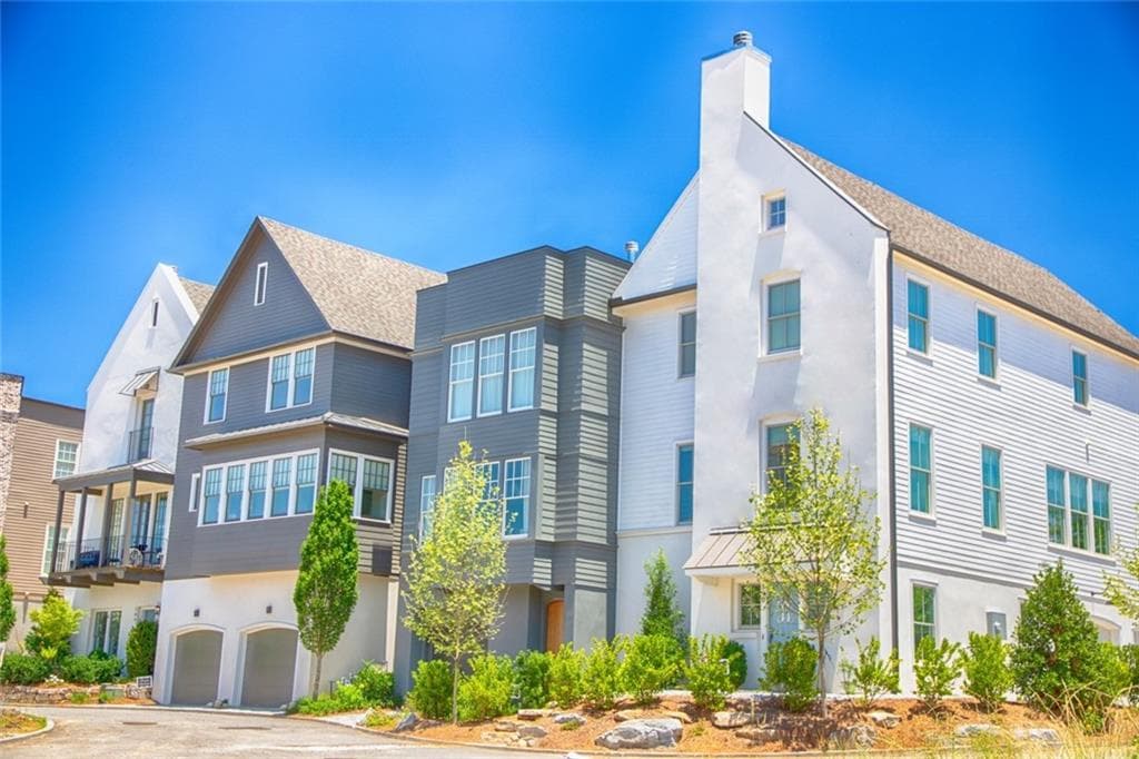3 bedroom, 4 bathroom, 2,894 sq ft townhouse sold at 590 Bismark Road, Atlanta, GA 30324