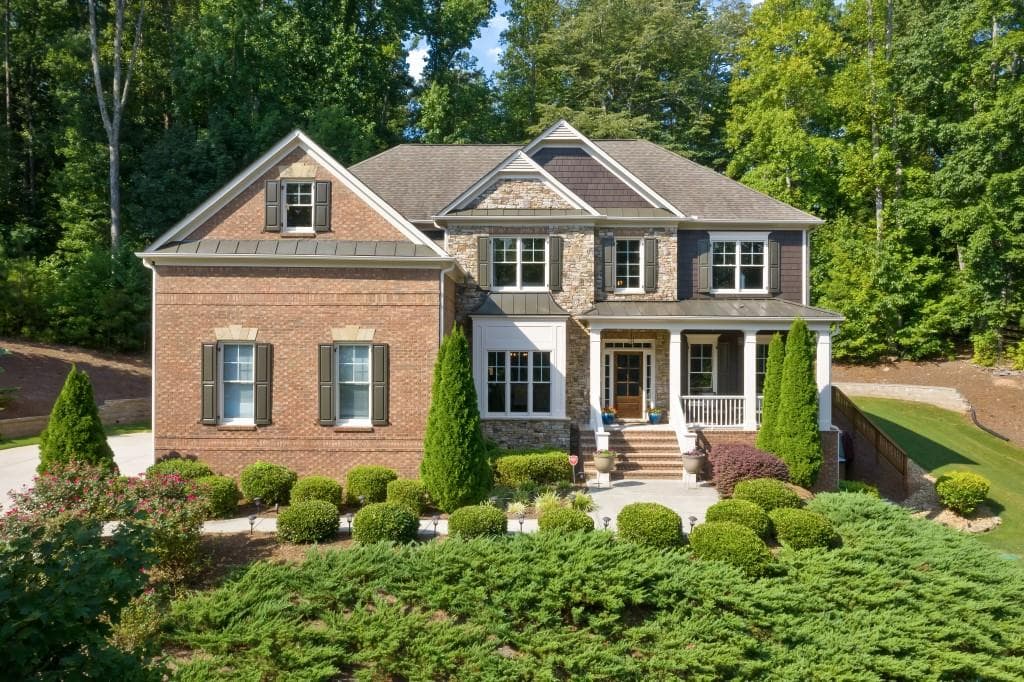 6 bedroom, 5 bathroom, 5,584 sq ft single family residence sold at 1625 Hamiota Ridge, Milton, GA 30004