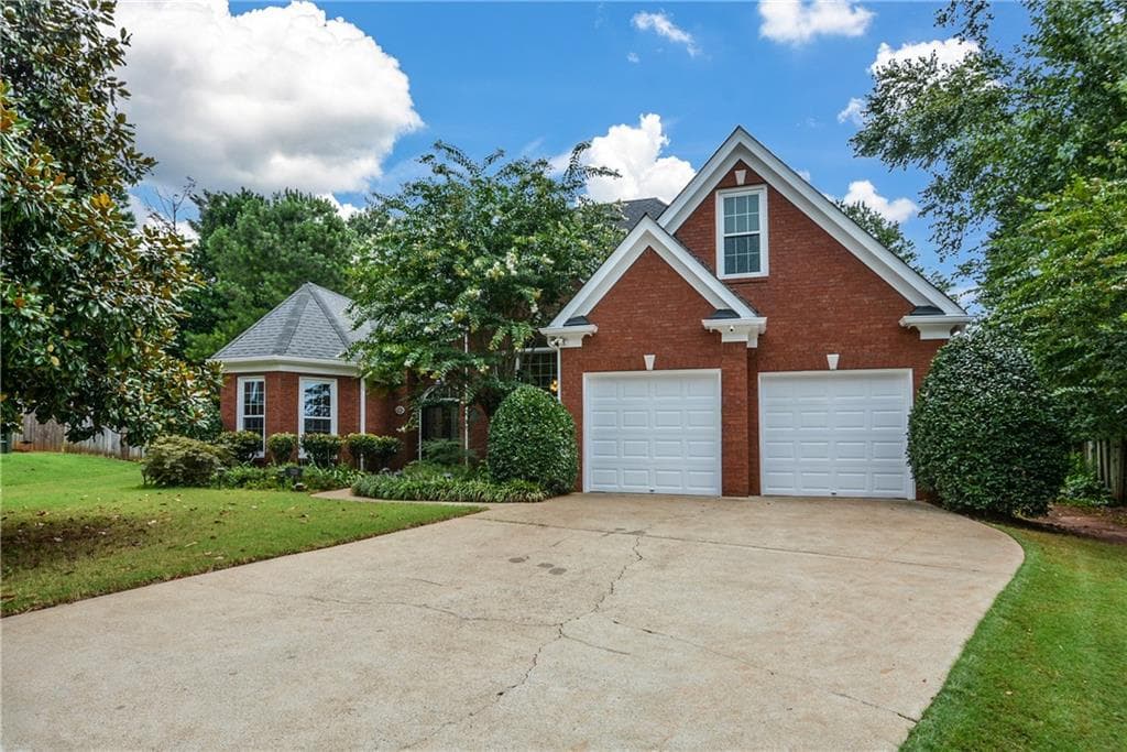 4 bedroom, 3 bathroom, 2,864 sq ft single family residence sold at 3905 Blustery Way, Marietta, GA 30066
