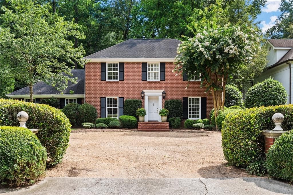 3 bedroom, 4 bathroom, 3,336 sq ft single family residence sold at 3468 Valley Road, Atlanta, GA 30305