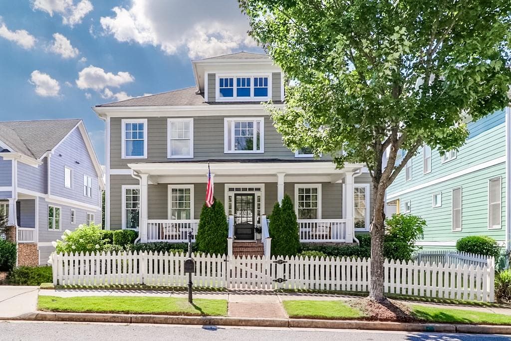 5 bedroom, 5 bathroom, 4,398 sq ft single family residence sold at 1538 Gilstrap Lane, Atlanta, GA 30318