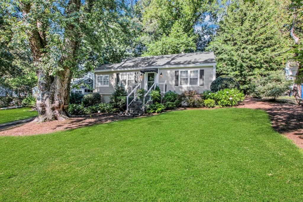 2 bedroom, 1 bathroom, 1,154 sq ft single family residence sold at 1266 Kingsley Circle, Atlanta, GA 30324