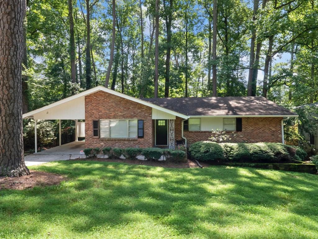 3 bedroom, 2 bathroom, 1,424 sq ft single family residence sold at 2839 Shady Valley Drive, Atlanta, GA 30324