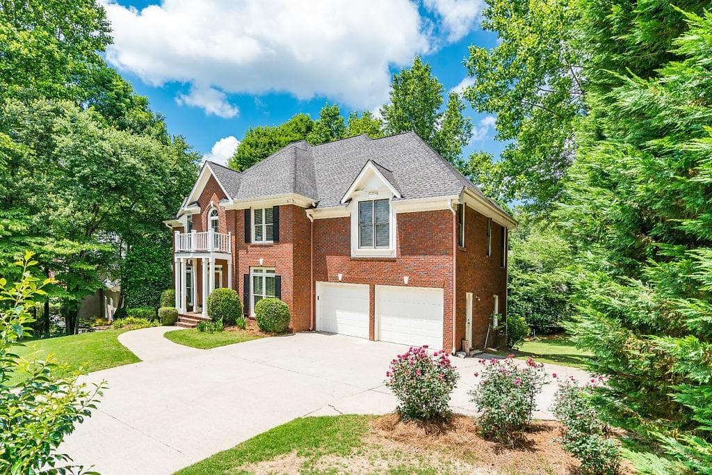 4 bedroom, 5 bathroom, 4,149 sq ft single family residence sold at 643 Owl Creek Drive, Powder Springs, GA 30127