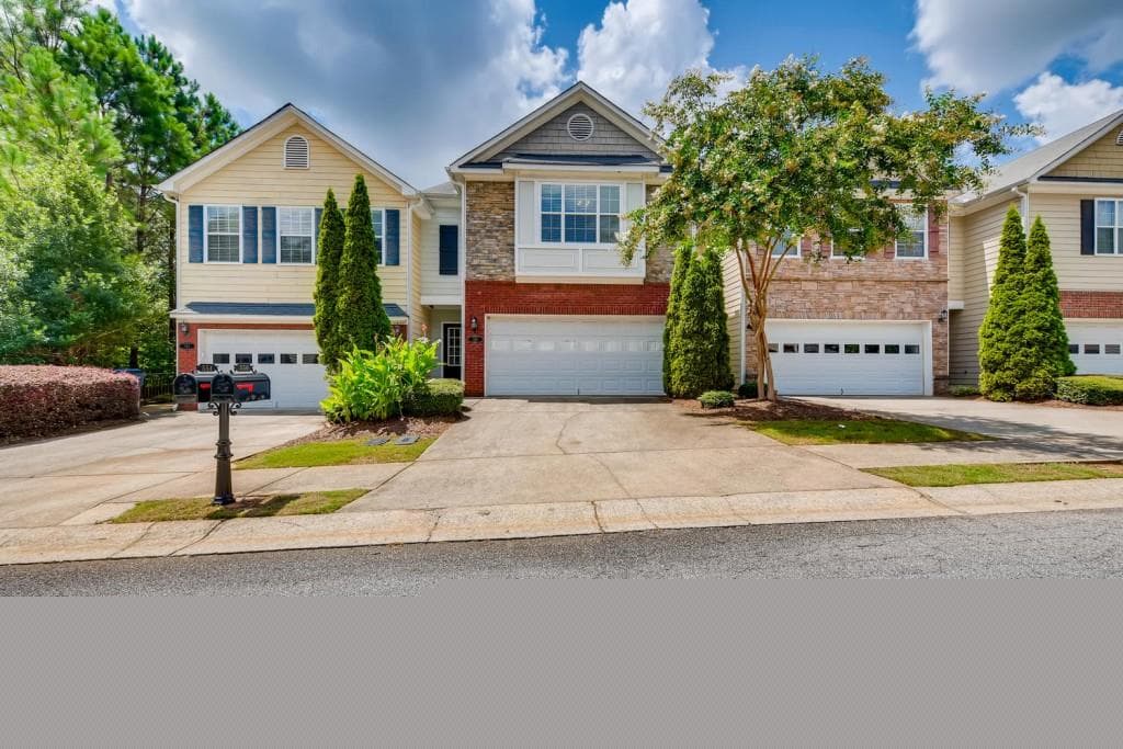 556 Woodland Park Terrace, Lawrenceville, GA 30043 — most recent listing photo