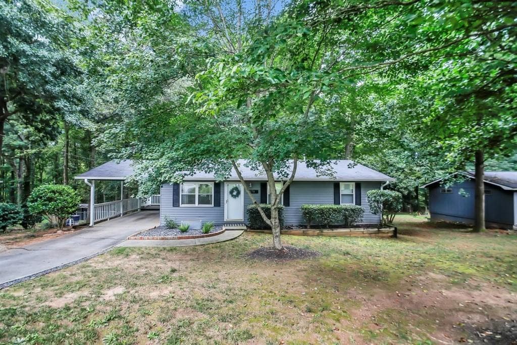 3 bedroom, 2 bathroom, 1,040 sq ft single family residence sold at 3979 CHEROKEE Trail, Suwanee, GA 30024
