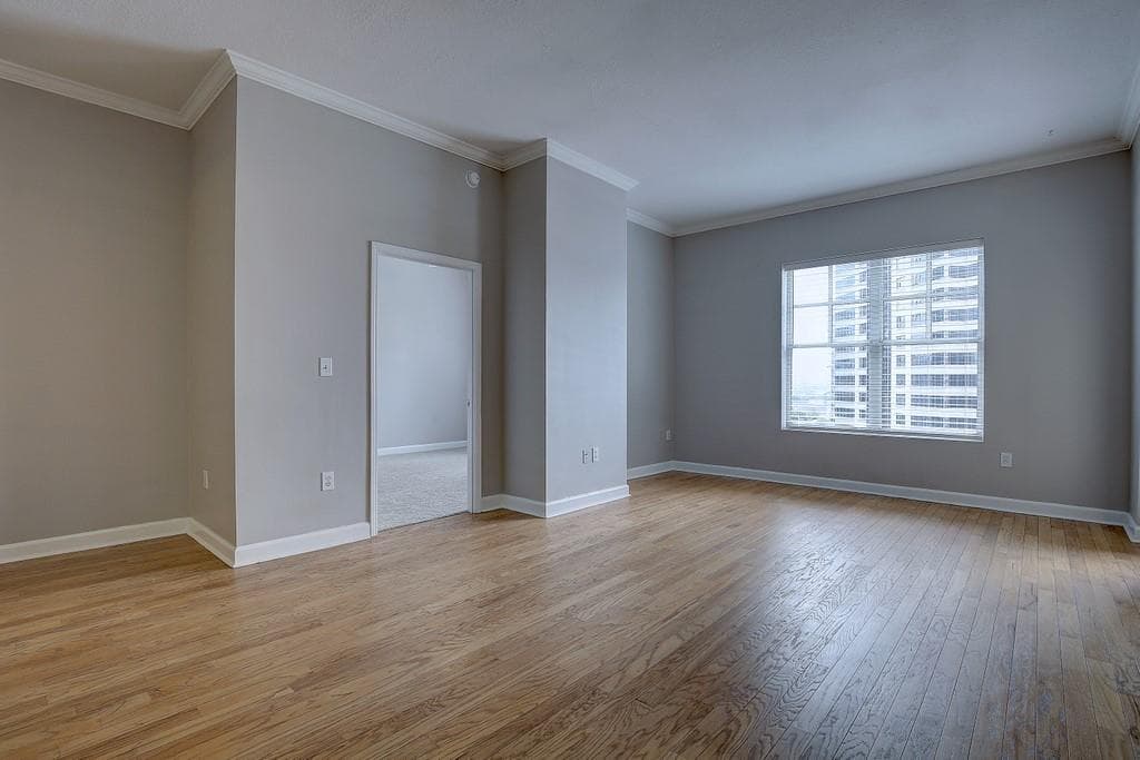 2 bedroom, 2 bathroom, 1,158 sq ft condominium sold at 1101 Juniper Street 1521, Atlanta, GA 30309