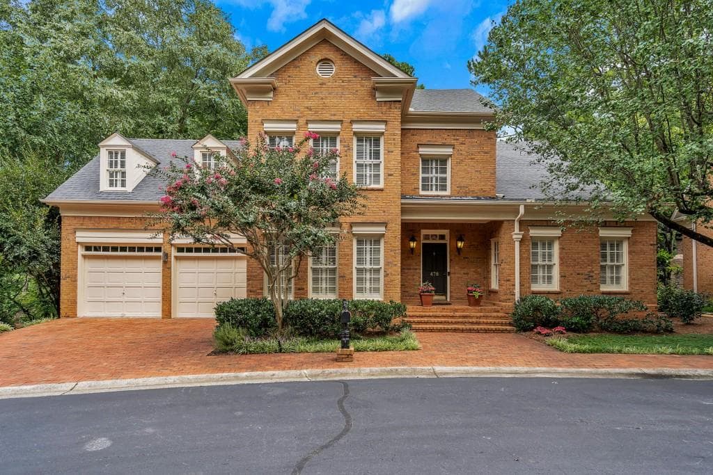 4 bedroom, 4 bathroom, 3,422 sq ft single family residence sold at 476 Ivy Park Lane, Atlanta, GA 30342