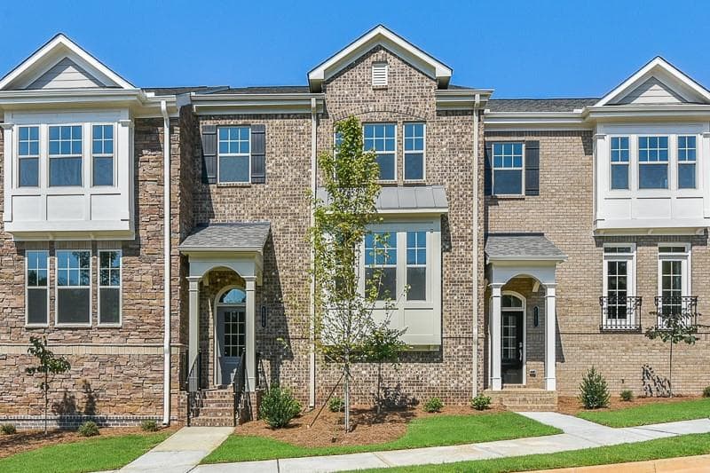 3 bedroom, 4 bathroom, 2,414 sq ft townhouse sold at 10008 Jack Drive 13, Roswell, GA 30076