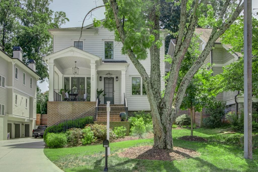 5 bedroom, 5 bathroom, 4,119 sq ft single family residence sold at 749 Ponce De Leon Terrace, Atlanta, GA 30306