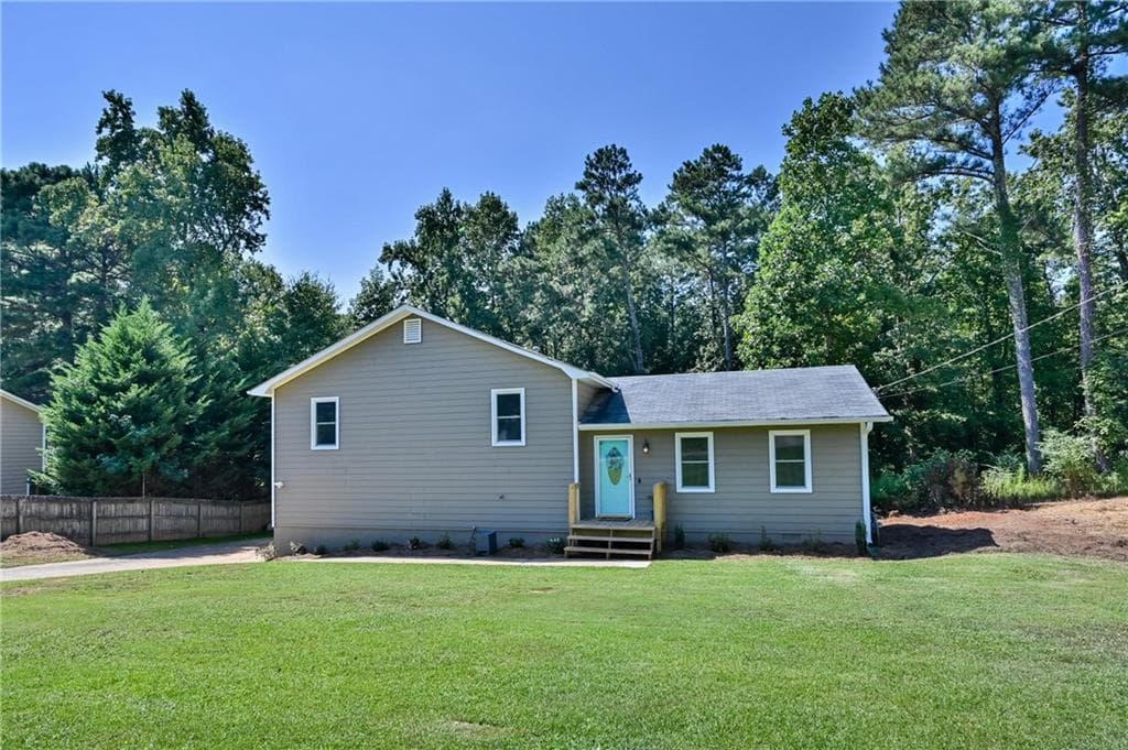 3 bedroom, 2 bathroom, 1,204 sq ft single family residence sold at 1913 Toonigh Road, Canton, GA 30115