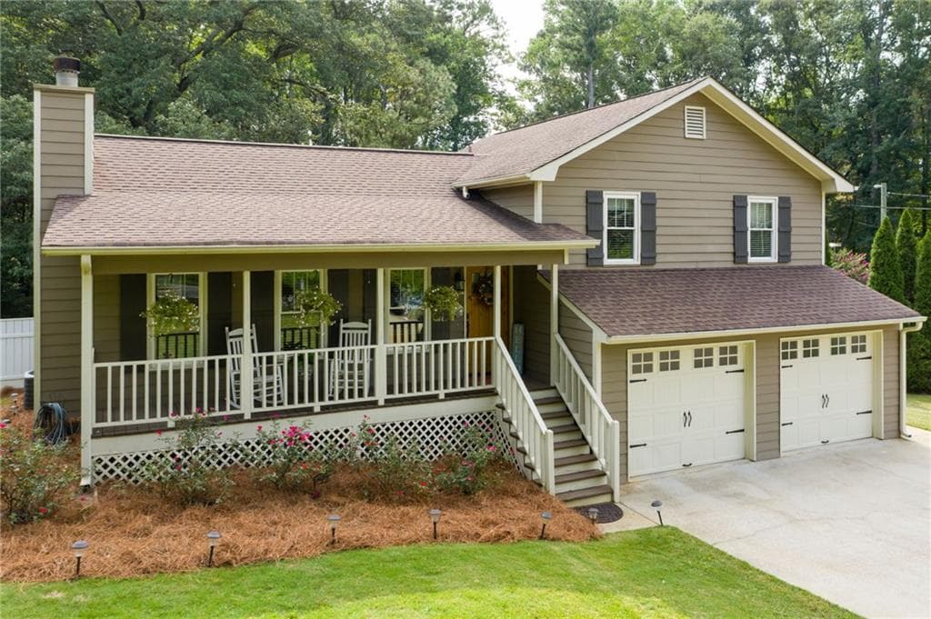 3 bedroom, 2 bathroom, 1,488 sq ft single family residence sold at 4931 Lewis Road, Powder Springs, GA 30127