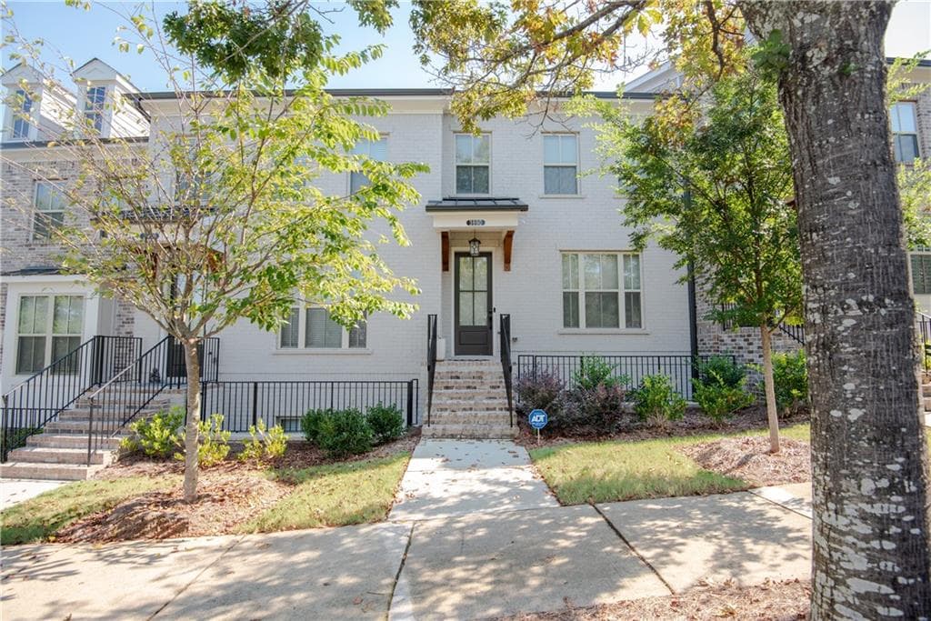 3 bedroom, 4 bathroom, 2,000 sq ft townhouse sold at 3890 Bethelview Lane Lane, Suwanee, GA 30024