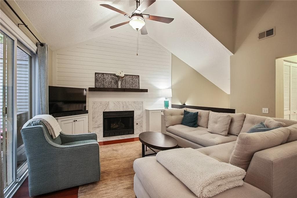 2 bedroom, 2 bathroom, 1,600 sq ft condominium sold at 45 Dunwoody Springs Drive, Atlanta, GA 30328
