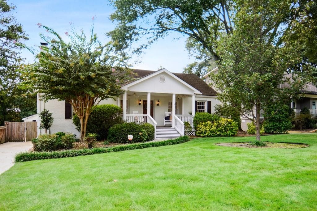 239 Midvale Drive, Atlanta, GA 30342 — most recent listing photo