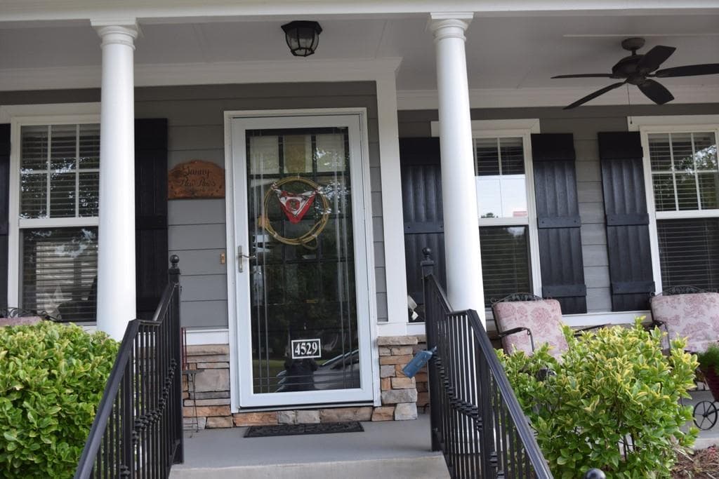 3 bedroom, 2 bathroom, 1,877 sq ft single family residence sold at 4529 FLOWERING BRANCH, Powder Springs, GA 30127
