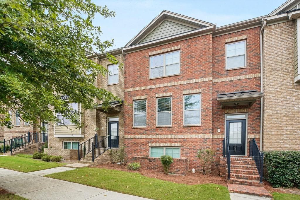 4 bedroom, 4 bathroom, 2,608 sq ft townhouse sold at 1420 Jardin Court, Alpharetta, GA 30022