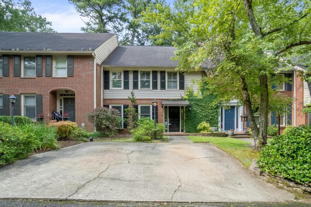 2 bedroom, 3 bathroom, 1,550 sq ft townhouse sold at 1331 E Rock Springs Road, Atlanta, GA 30306