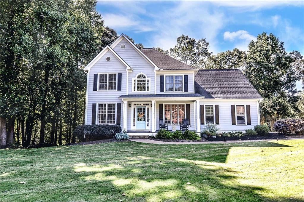 4 bedroom, 4 bathroom, 3,452 sq ft single family residence sold at 819 Holly Ridge, Canton, GA 30115