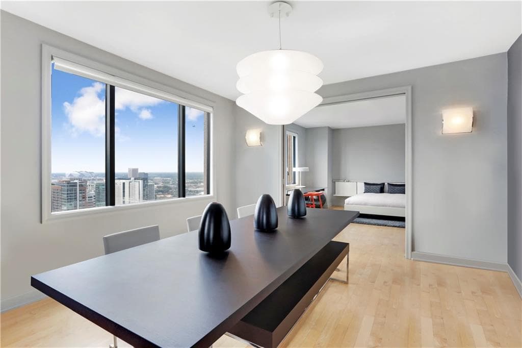 2 bedroom, 3 bathroom, 1,657 sq ft condominium sold at 75 14th Street 3560, Atlanta, GA 30309