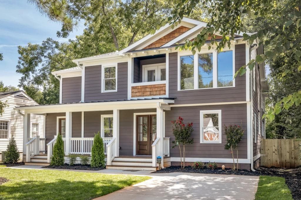 5 bedroom, 3 bathroom, 3,208 sq ft single family residence sold at 784 Livingstone Place, Decatur, GA 30030