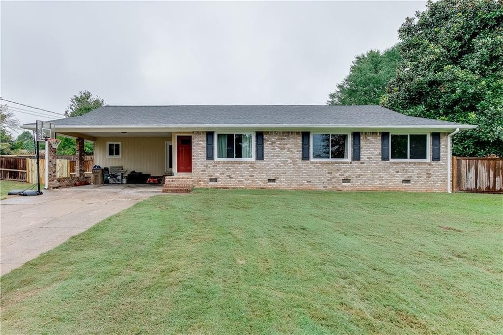 4 bedroom, 2 bathroom, 2,000 sq ft single family residence sold at 3241 Montgomery Drive, Gainesville, GA 30504