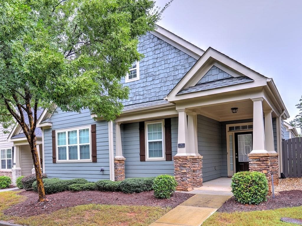 2 bedroom, 2 bathroom, 1,683 sq ft single family residence sold at 337 Glens Way, Woodstock, GA 30188