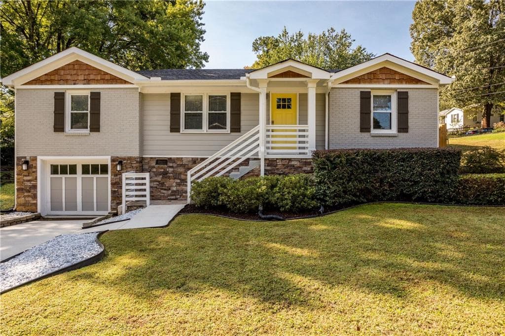 3 bedroom, 2 bathroom, 1,370 sq ft single family residence sold at 984 Ridgecrest Drive, Smyrna, GA 30080