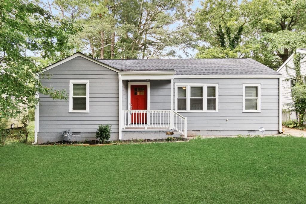 3 bedroom, 2 bathroom, 1,500 sq ft single family residence sold at 1317 Avon Avenue, Atlanta, GA 30310