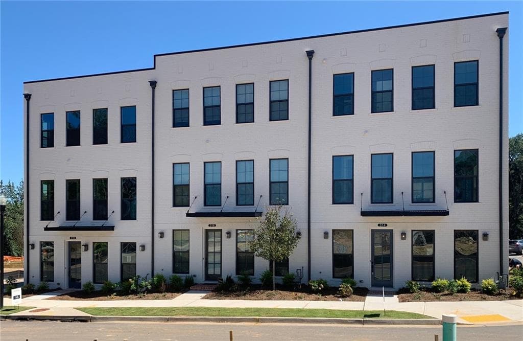 318 Burgess Walk, Alpharetta, GA 30009 — most recent listing photo