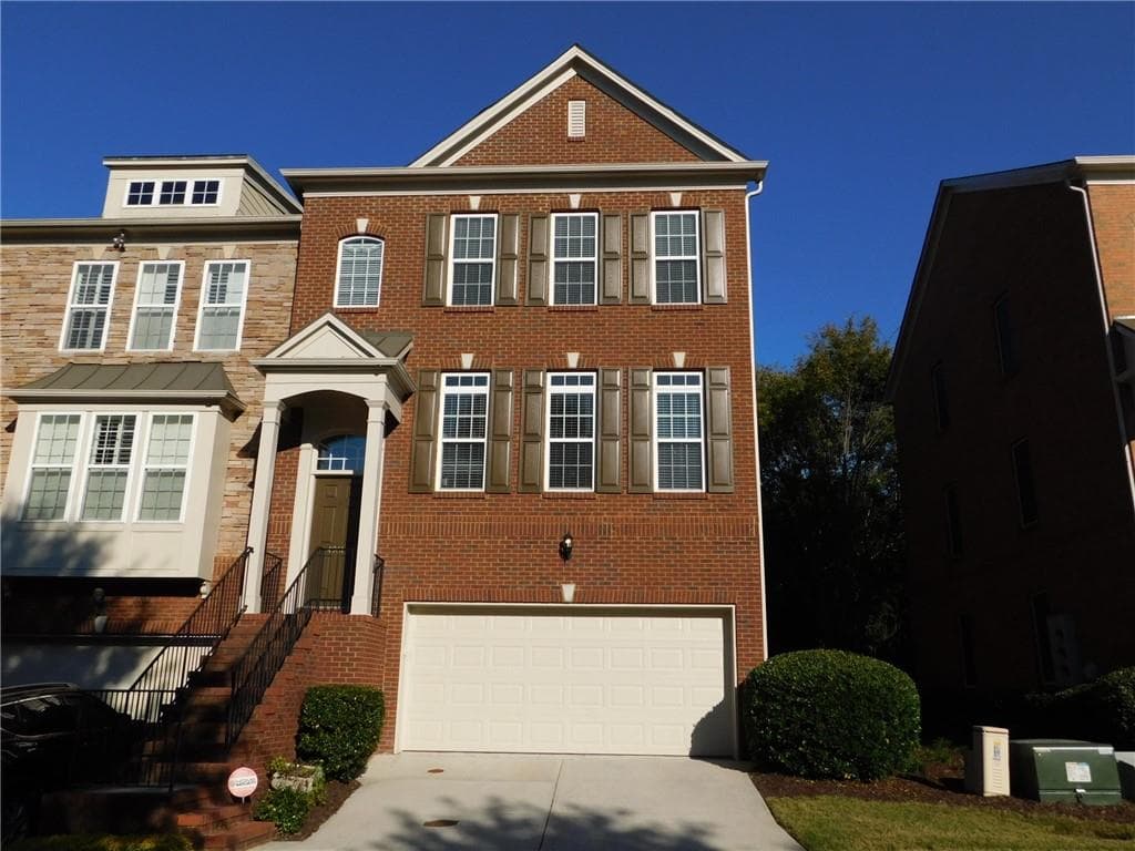 4 bedroom, 4 bathroom, 2,352 sq ft townhouse sold at 4961 Colchester Court, Atlanta, GA 30339