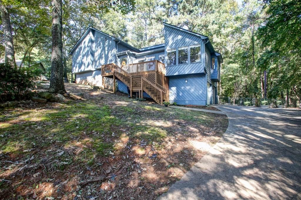 4 bedroom, 3 bathroom, 3,589 sq ft single family residence sold at 712 Cristy Lane, Woodstock, GA 30188