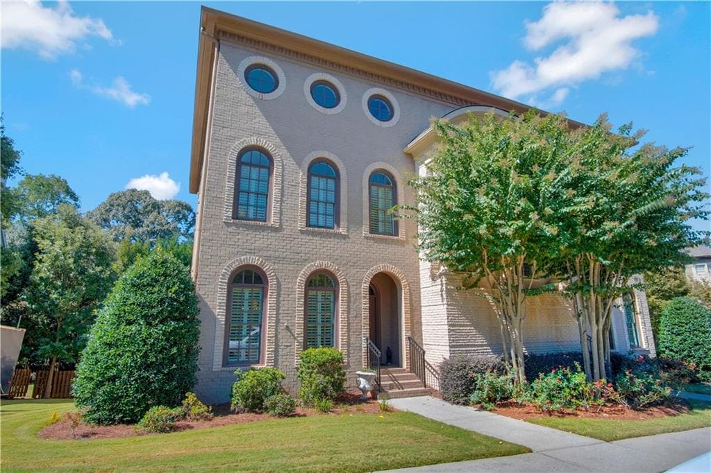 3 bedroom, 4 bathroom, 4,527 sq ft townhouse sold at 4142 Onslow Place, Smyrna, GA 30080
