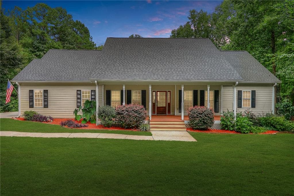 4 bedroom, 4 bathroom, 4,722 sq ft single family residence sold at 2781 Carter Lane, Loganville, GA 30052