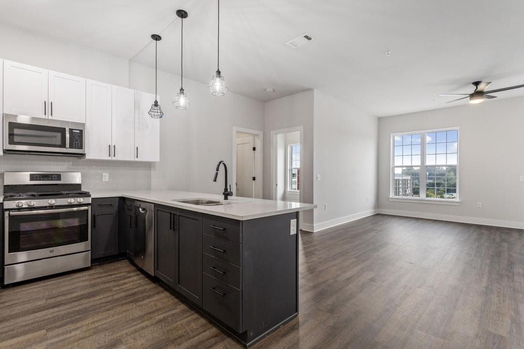 1 bedroom, 1 bathroom, 946 sq ft condominium sold at 764 Memorial Drive 20, Atlanta, GA 30316