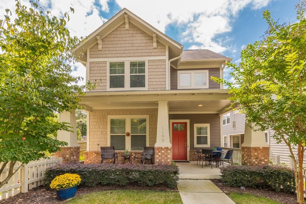 4 bedroom, 3 bathroom, 2,640 sq ft single family residence sold at 1192 Medlin Street, Smyrna, GA 30080