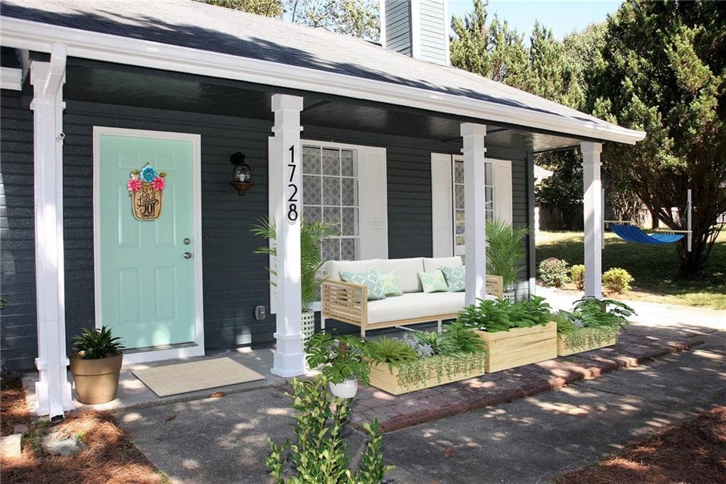 2 bedroom, 1 bathroom, 1,024 sq ft single family residence sold at 1728 Rondon Court, Atlanta, GA 30316