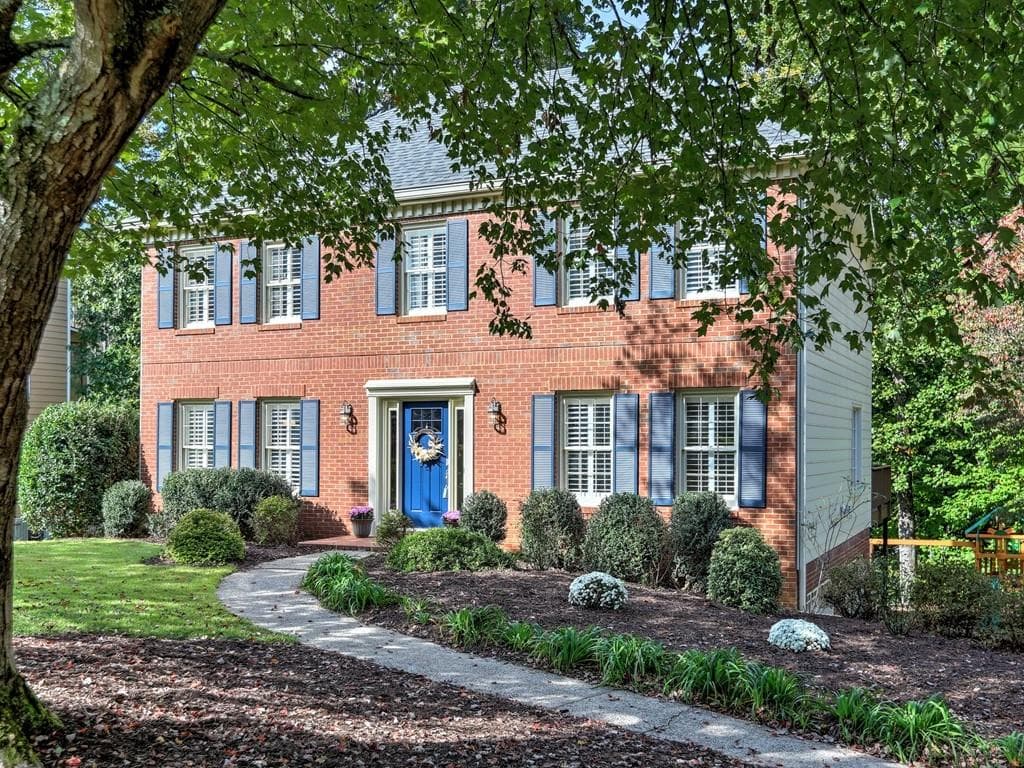 4 bedroom, 3 bathroom, 2,624 sq ft single family residence sold at 3515 Nettle Lane, Roswell, GA 30075